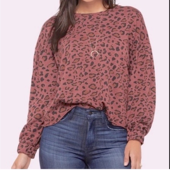 Sundry | Evereve Oversized Muted Pink Leopard Sweatshirt - Picture 1 of 10